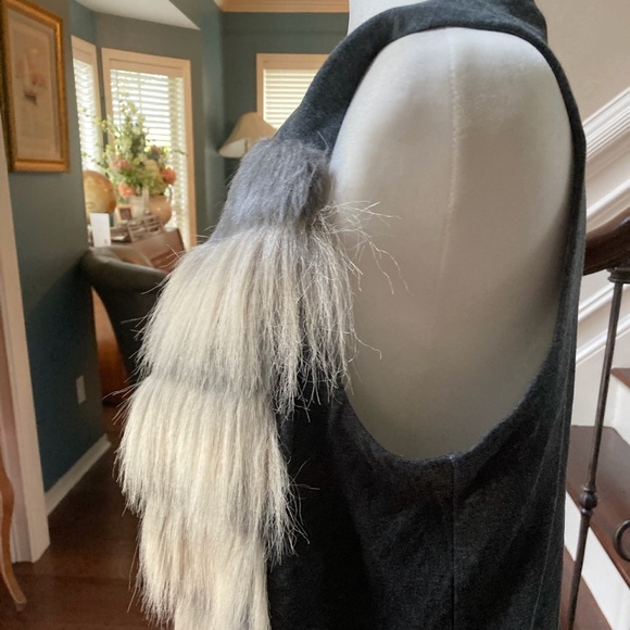 LOGO faux fur vest - Picture 5 of 10